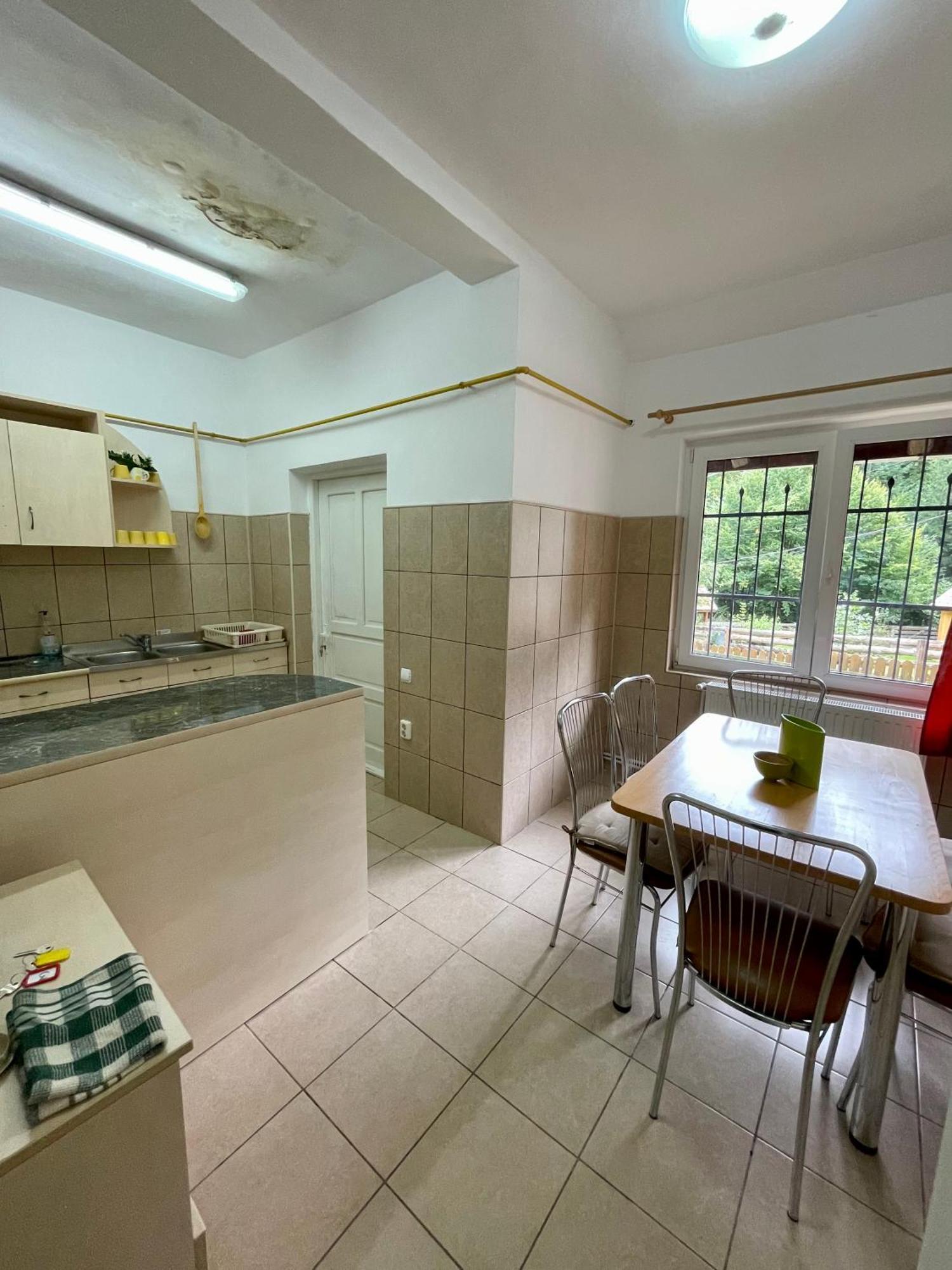 Hotel Casa Fenyves Vendeghaz BaileTusnad Exteriér fotografie